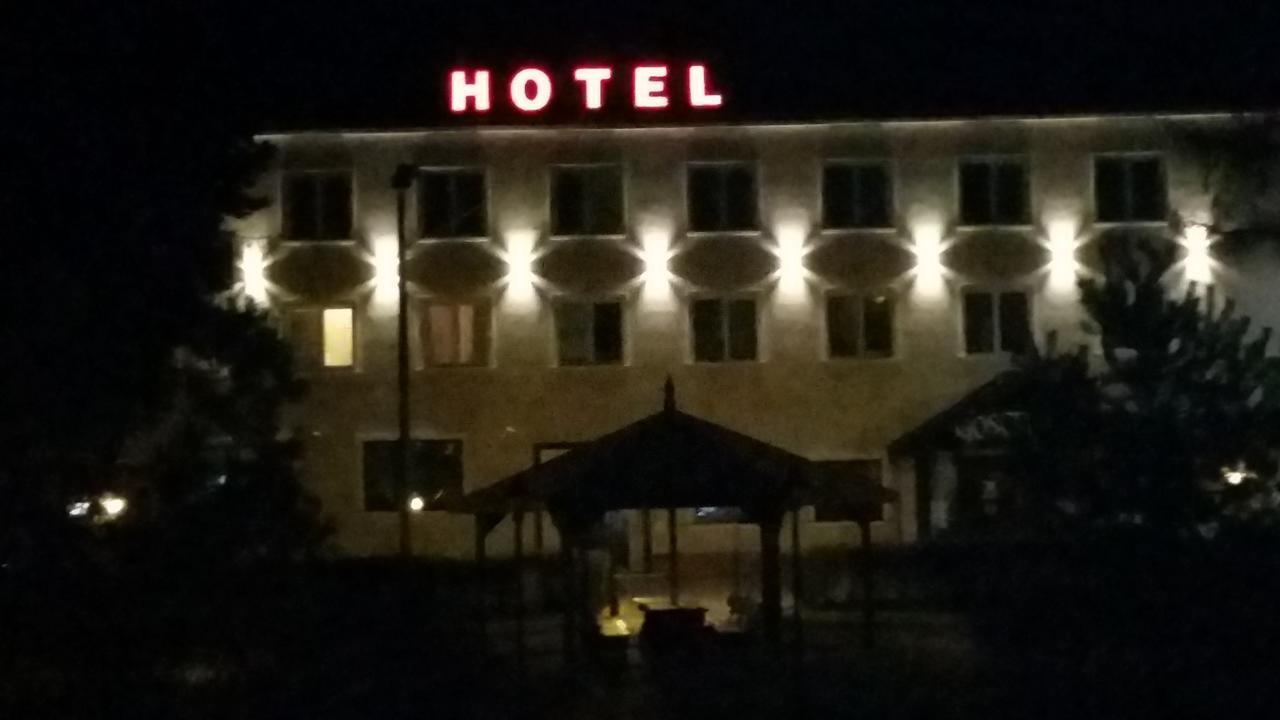 Hotel Gosciniec Włocławek Exteriör bild